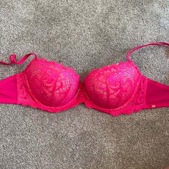 Victoria’s Secret PINK Push Up Bra - Picture 2 of 6